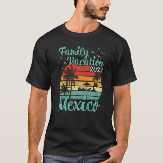 Vintage Family Vacation 2022 Florida Mexico Beach T-Shirt
