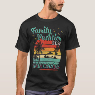 Vintage Family Vacation 2022 North Carolina Beach T-Shirt