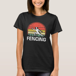 Vintage Fencer Retro Fencing Sports Duel Fight Sab T-Shirt