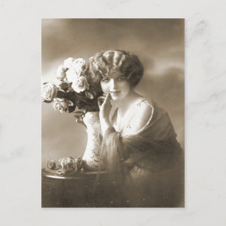 Vintage Flapper (70) Postcard