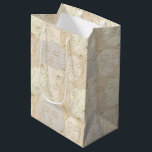 Vintage Floral Face Line Pattern (1) Medium Gift Bag<br><div class="desc">Vintage floral face line pattern gift bag featuring elegant abstract female faces paired with delicate blooming flowers on a warm neutral background. Minimalist and feminine with a soft rustic aesthetic,  this timeless design is ideal for boho style lovers,  floral art enthusiasts,  beauty lovers,  and fans of modern vintage decor.</div>