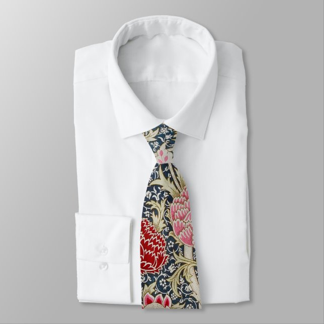Vintage Floral Pattern, William Morris Tie (Tied)