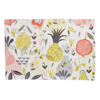 Vintage fruits, flowers: seamless pattern. pillowcase