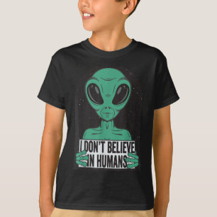 Vintage funny alien ufo design - don't believe in T-Shirt