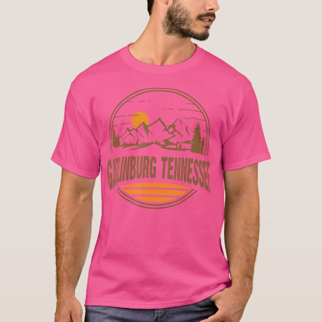 Vintage Gatlinburg Tennessee Mountain Hiking Souve T-Shirt (Front)