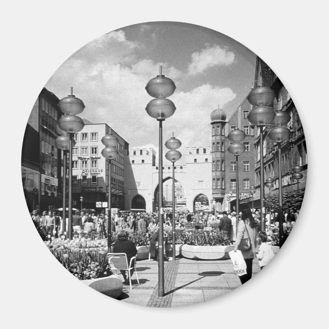 Vintage Germany Munich Towngate Karistor Magnet (Front)
