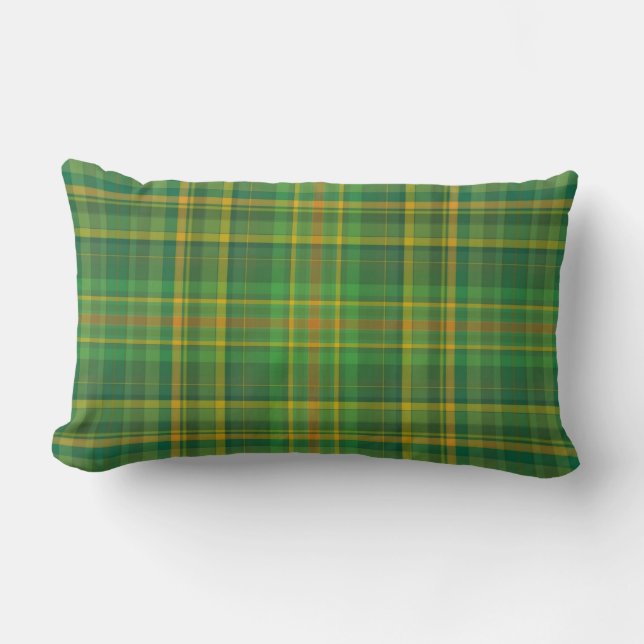 Vintage green plaid St Patrick's Day Celtic pillow (Front)