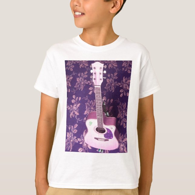 Vintage Guitar: African Vibe Style Dream T-Shirt (Front)