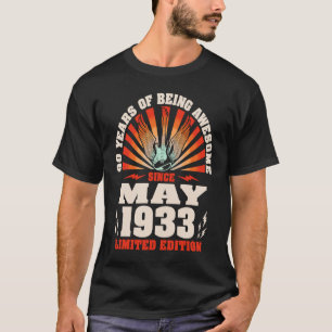 Vintage Guitarist Guitar Born May 1933 90th Birth T-Shirt