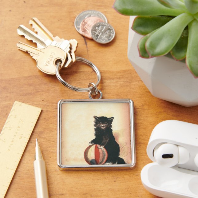 Vintage HALLOWEEN Black Cat Key Ring (Desk)