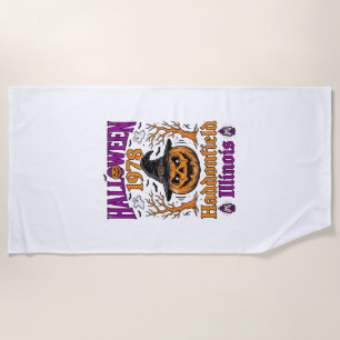 Vintage Halloween Pumpkin Haddonfield Illinois Shi Beach Towel