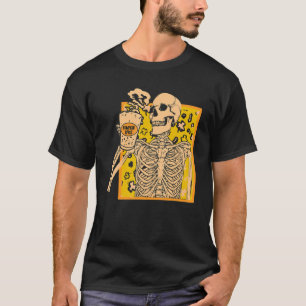Vintage Halloween Skeleton Pumpkin Spice Latte Syr T-Shirt