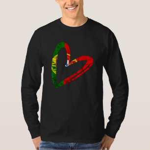 Vintage Heart Love Portugal Portuguese Flag Portug T-Shirt