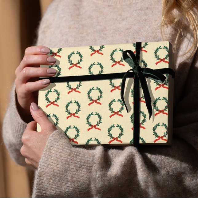Vintage Holly Wreath Christmas Wrapping Paper (Creator Uploaded)
