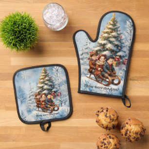 Vintage Kids On Old Sleigh Christmas Scene Oven Mitt & Pot Holder Set