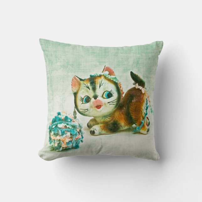 Vintage Kitty Cat Cushion (Front)