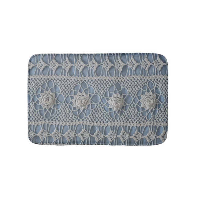 Vintage lace: small white roses. bath mat (Front)
