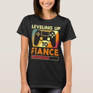 Vintage Levelling Up To Fiance Funny Gamer Engagem T-Shirt