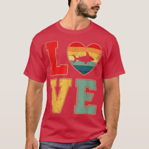 Vintage Love Shark Retro 70s 80s Heart Sea Animals T-Shirt