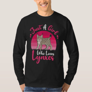 Vintage Lynx Animal   Just A Girl Who Loves Lynxes T-Shirt