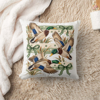 Vintage Mallard Duck Flying Waterfowl Preppy Cushion