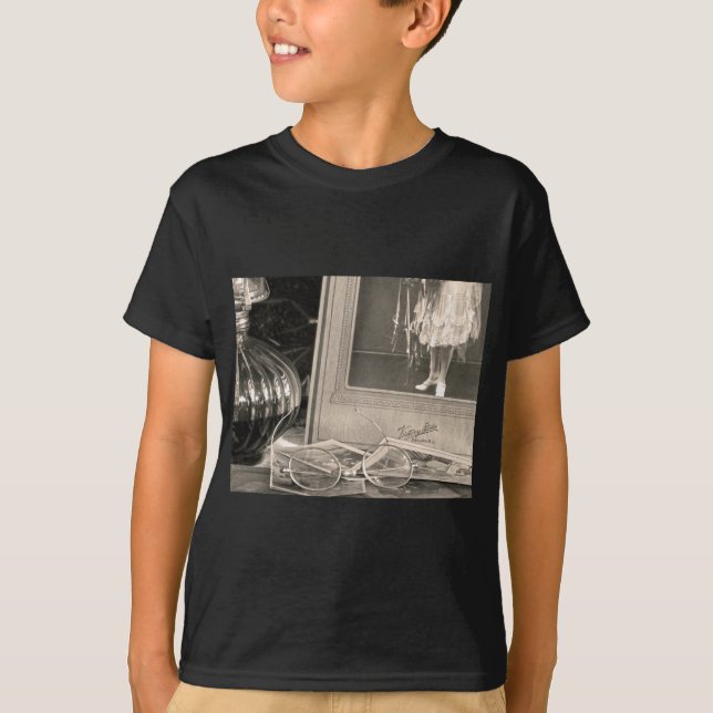 Vintage Memories T-Shirt (Front)