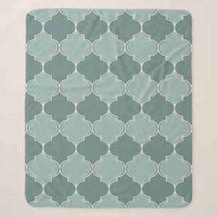 Vintage Moroccan trellis quatrefoil seamless patte Sherpa Blanket