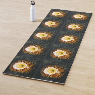 Vintage Night-Blowing Cereus Gothic Art Yoga Mat