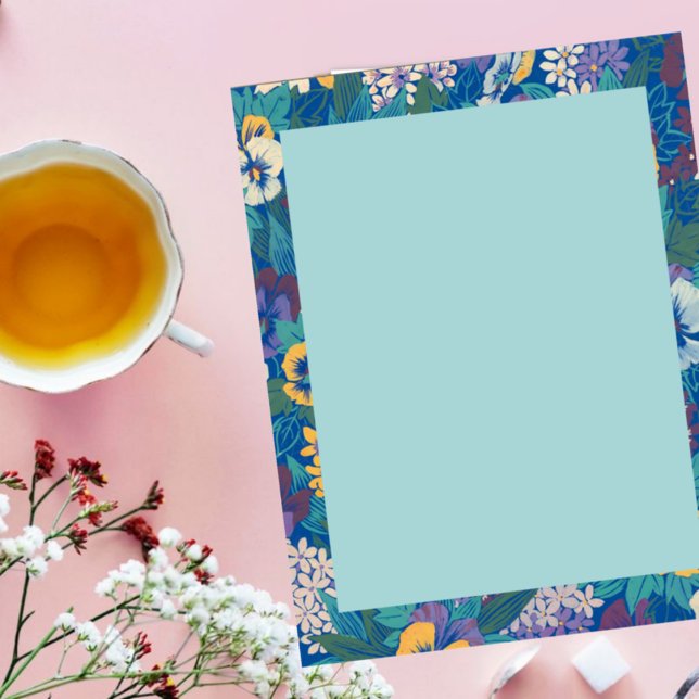 Vintage Pansy Floral Pattern | Blue Cottage Garden (Creator Uploaded)