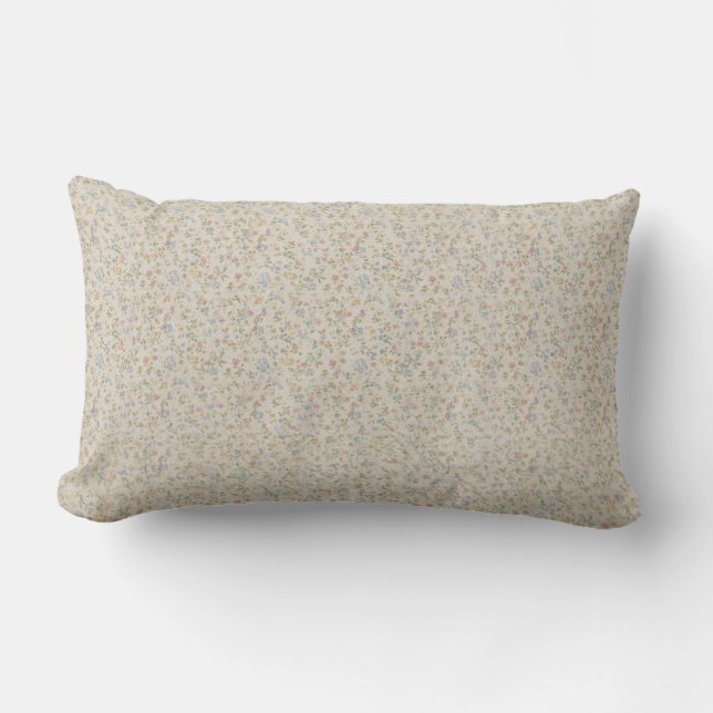 Vintage pastel disty floral patterb throw pillow (Front)