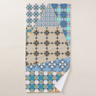 Vintage patchwork quilt pattern. Vintage decorativ Bath Towel