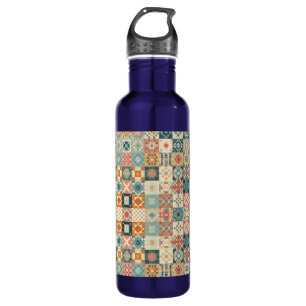Vintage, patchwork quilted look 710 ml water bottle