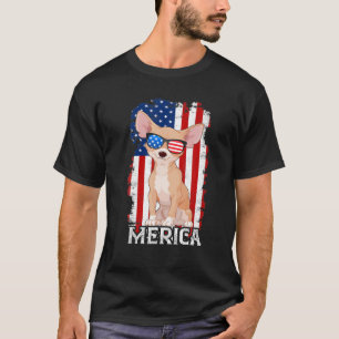Vintage Patriotic Dog Chihuahua US American Flag 4 T-Shirt