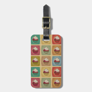 Vintage pattern made of cupcakes luggage tag