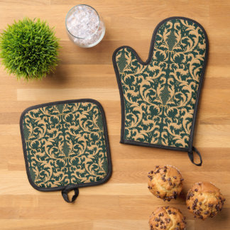 Vintage pattern oven mitt & pot holder set