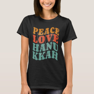 Vintage Peace Love Hanukkah Jewish Menorah Chanuka T-Shirt