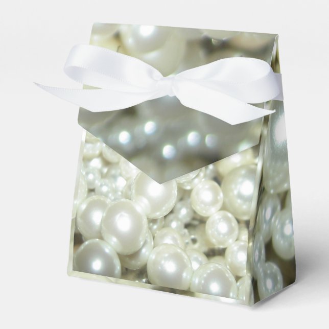 Vintage Pearls Favour Box (Front Side)