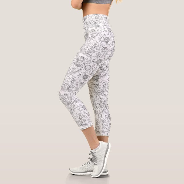 Vintage Peony Floral Pattern Capri Leggings (Left)