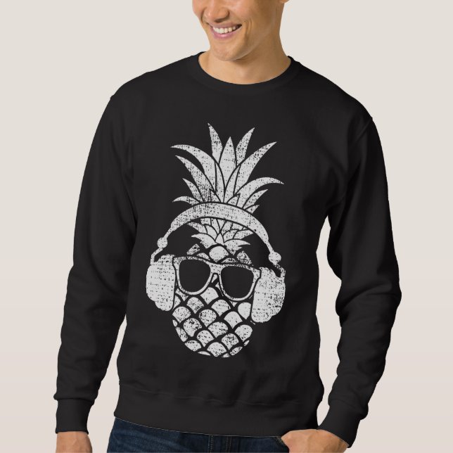Vintage Pineapple Hawaiian Aloha Beach Fruit Cockt Sweatshirt (Front)