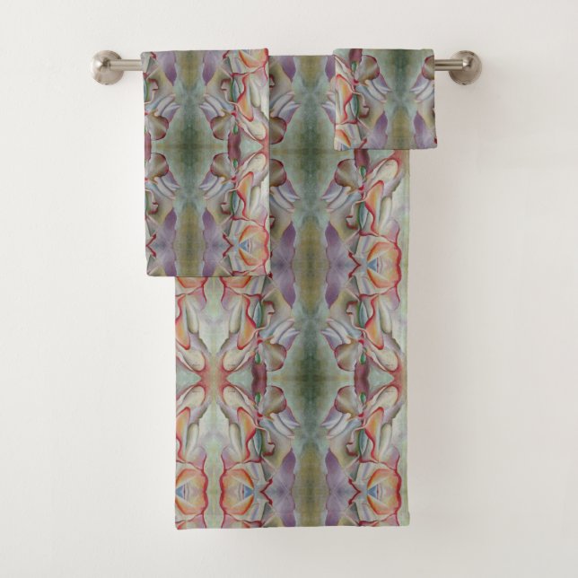 Vintage Pink Sweet Peas Bath Towel Set (Insitu)