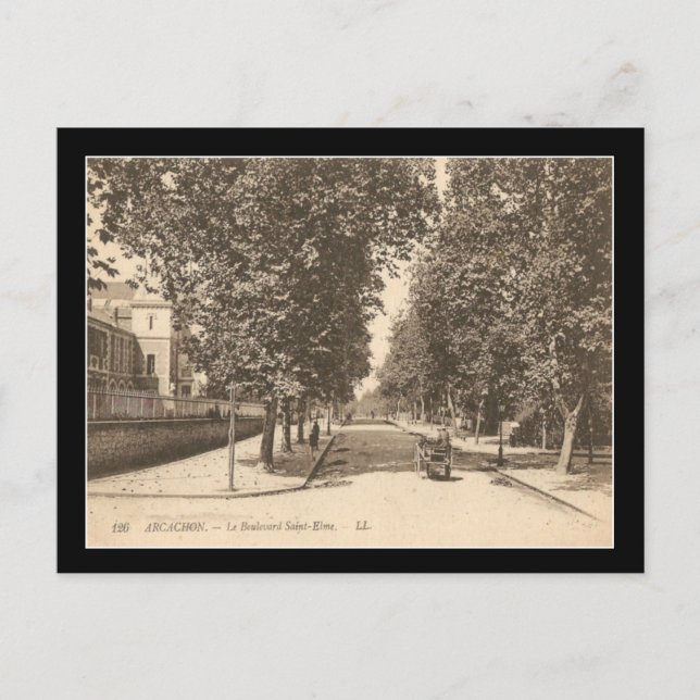 Vintage Post Card of Arcachon, France (Front)