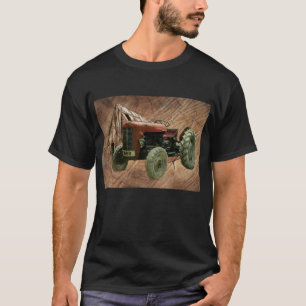 Vintage Red Tractor Rustic Barn Shed T-Shirt