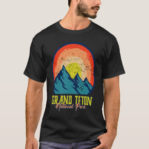 Vintage Retro Grand Teton National Park Vacation T-Shirt
