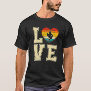 Vintage Retro Pigeon Hearts Cute Animals Lover Val T-Shirt