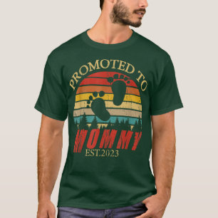 Vintage Retro Promoted To Mummy Est 2023 Funny Pre T-Shirt