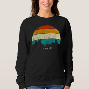 Vintage Retro Style City in Canada skyline citysca Sweatshirt