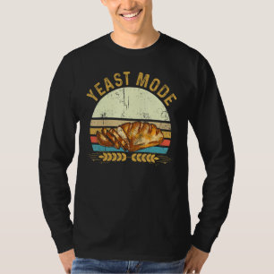 Vintage Retro Yeast Mode Bread Baking Baker Bakery T-Shirt
