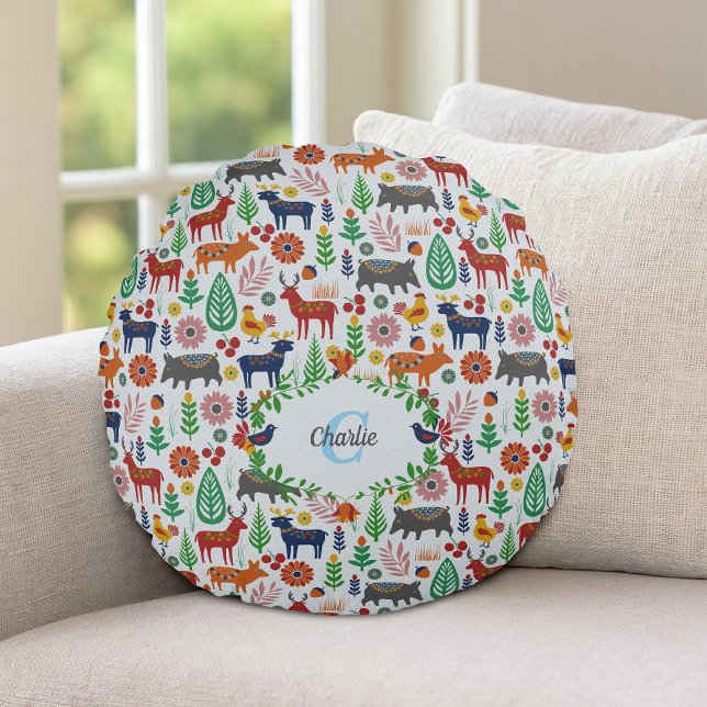Vintage Scandinavian Folk Art Monogram Pattern Round Cushion (Creator Uploaded)