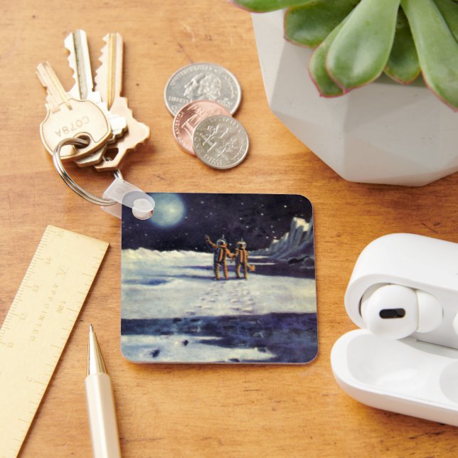 Vintage Science Fiction Astronaut Aliens on Moon Key Ring (Desk)
