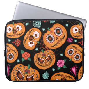 vintage seamless pattern for Halloween. Pumpkin, f Laptop Sleeve